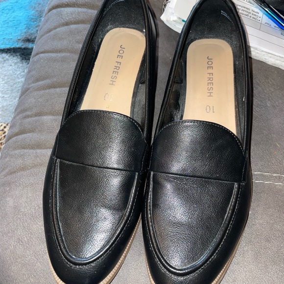 Beautiful Black and Tan Loafers by Joe Fresh - Picture 3 of 8